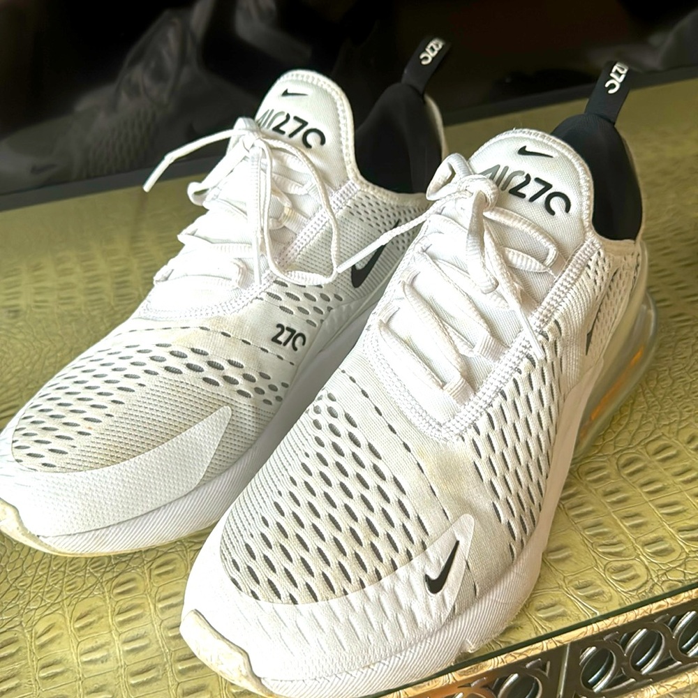 Nike Air Max 270